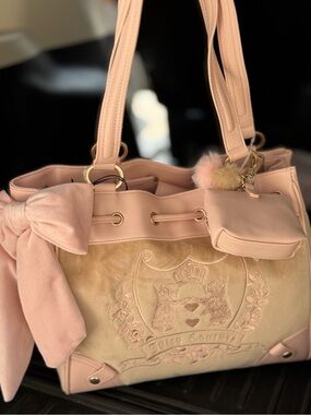 Juicy Couture New Love Chapter Daydreamer bag